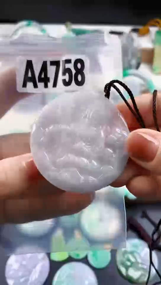 翡翠未镶嵌颈饰天然翡翠吊坠挂件