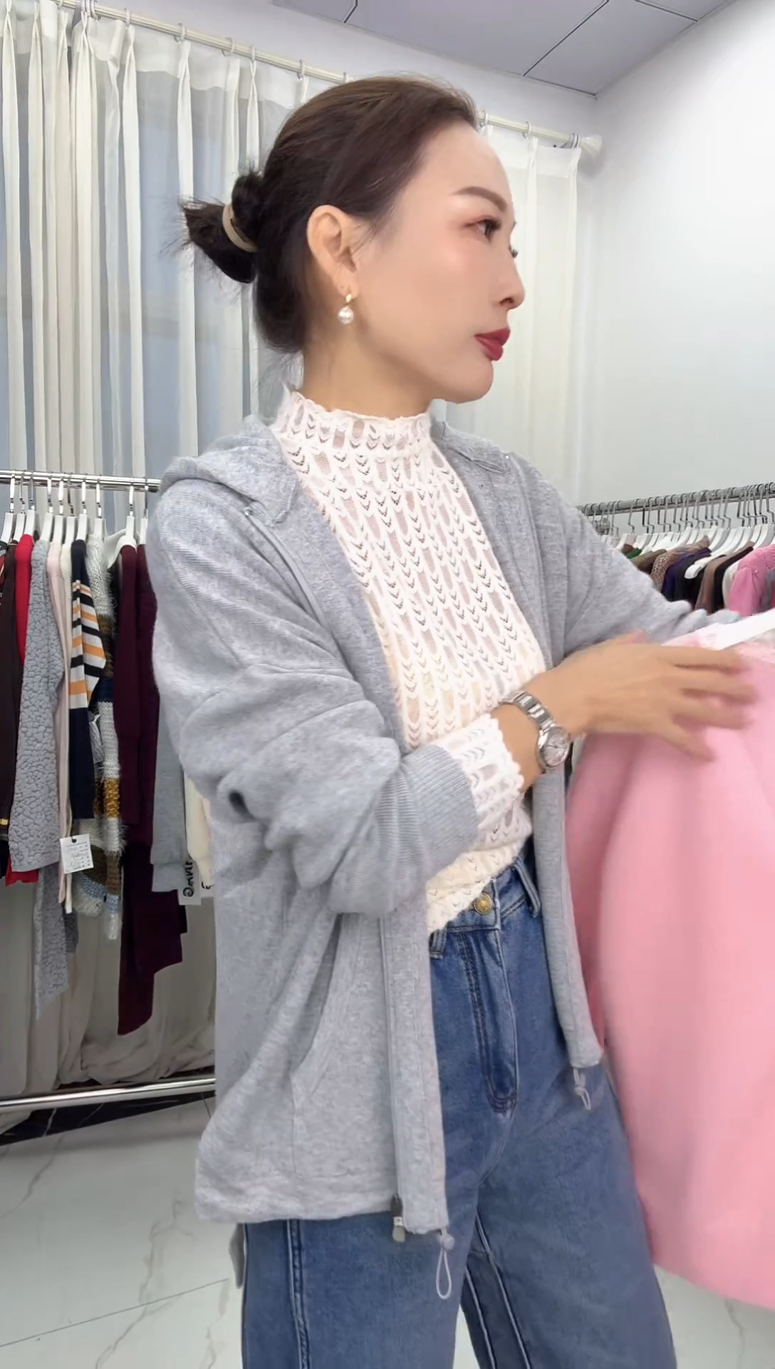 姿粉色开衫88888888888