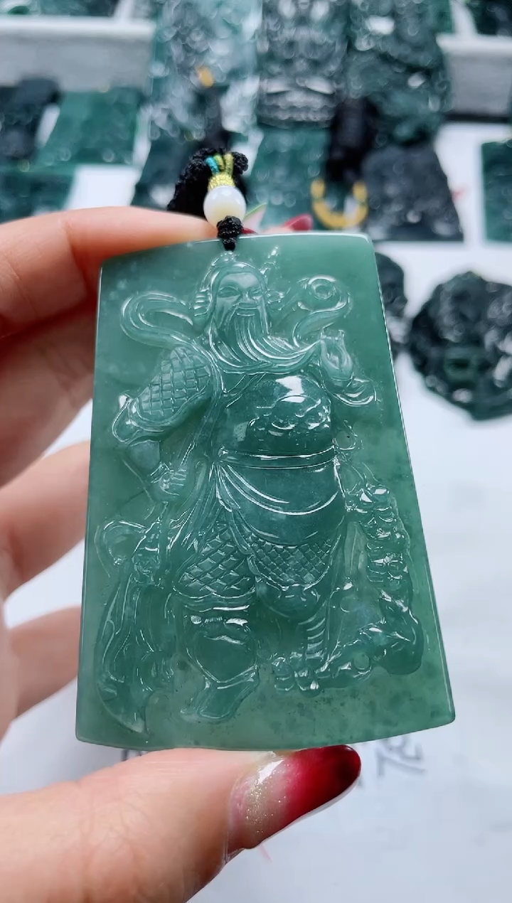 【闪购商品】翡翠颈饰未镶嵌