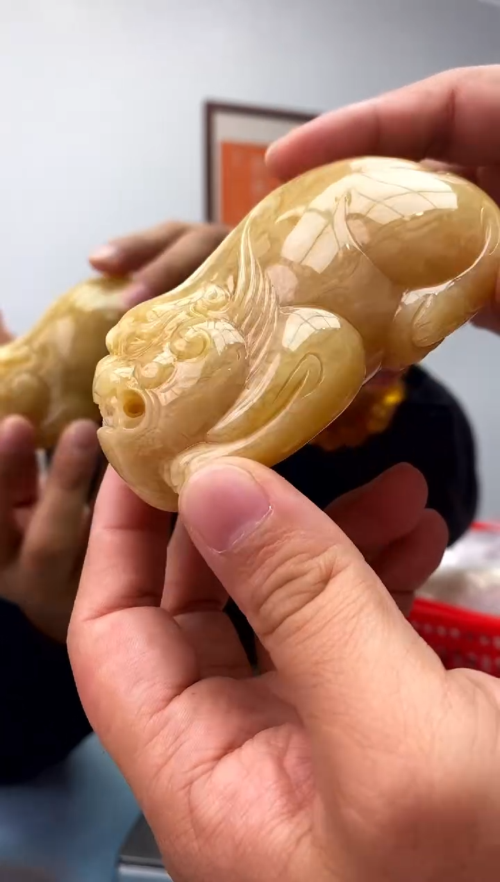 蜜蜡未镶嵌珠宝奇石假一罚十，发一件