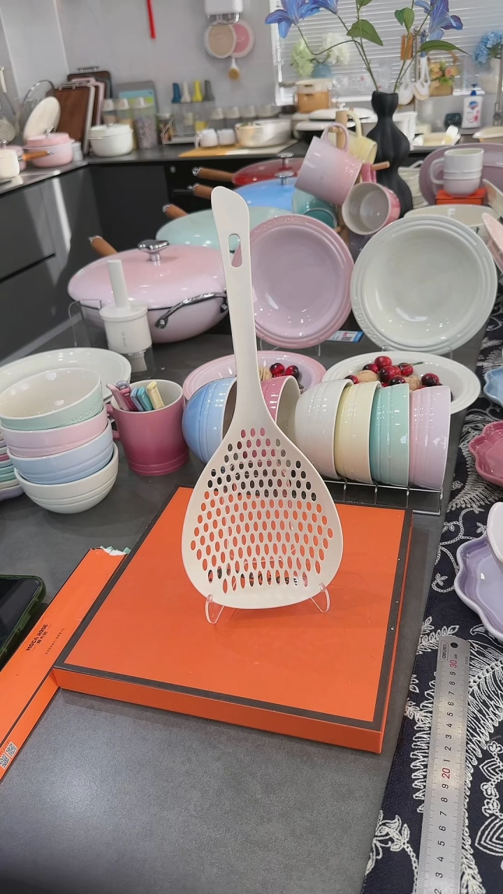 【闪购商品】瓷沥水勺34.5*13.5*4cm-霜白