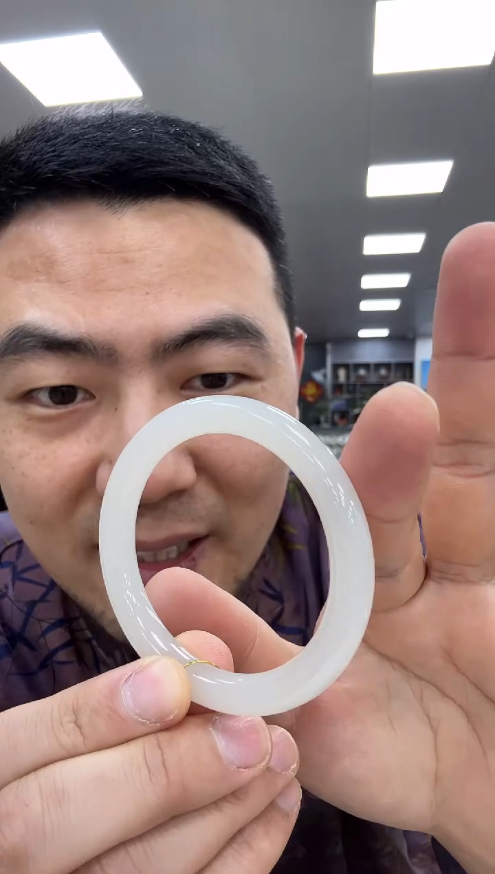 【闪购商品】和田玉手镯未镶嵌53-54  443