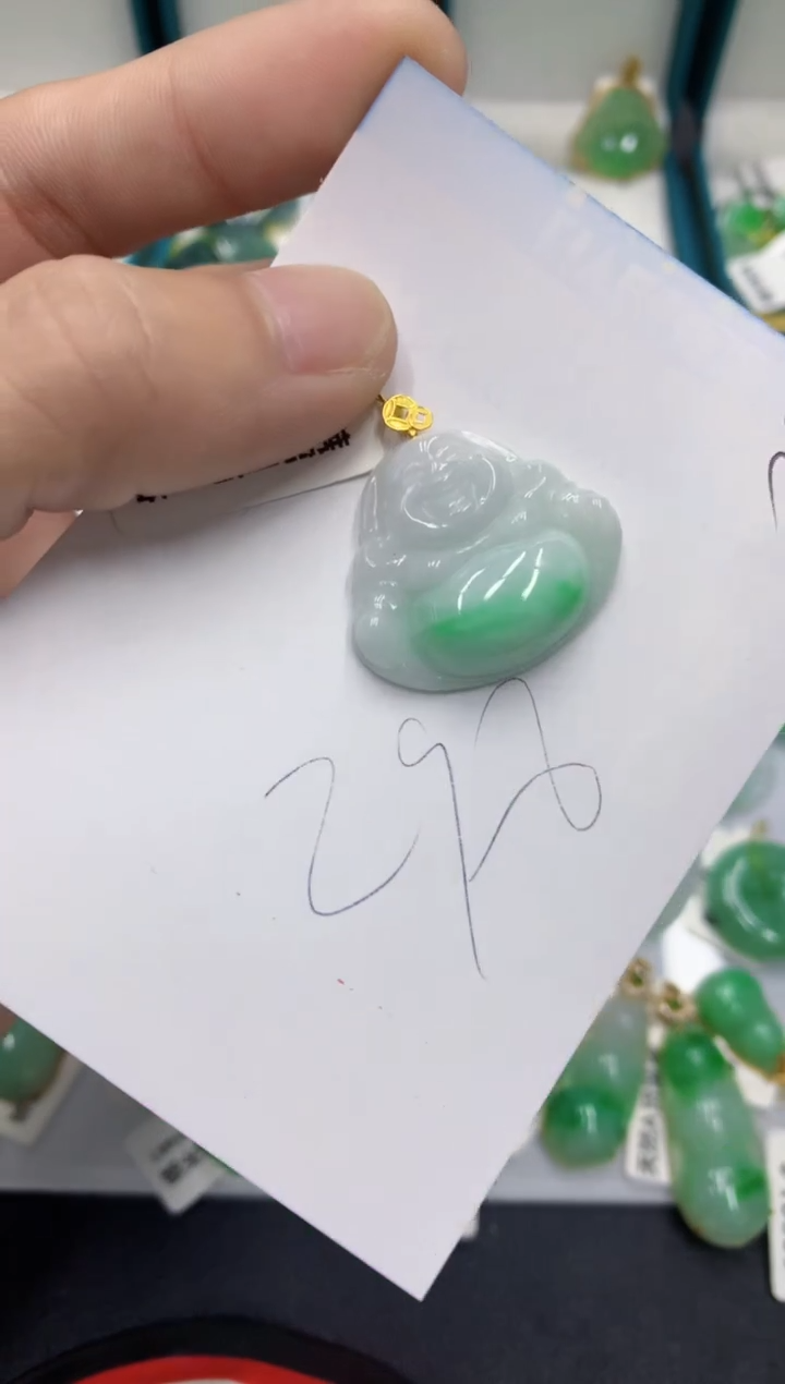 【闪购商品】翡翠颈饰18K金镶嵌翡翠