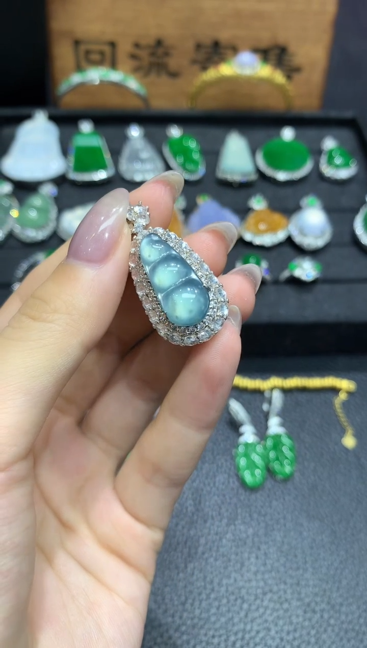 吊坠(不含链)未镶嵌翡翠7多样性随机发货1件