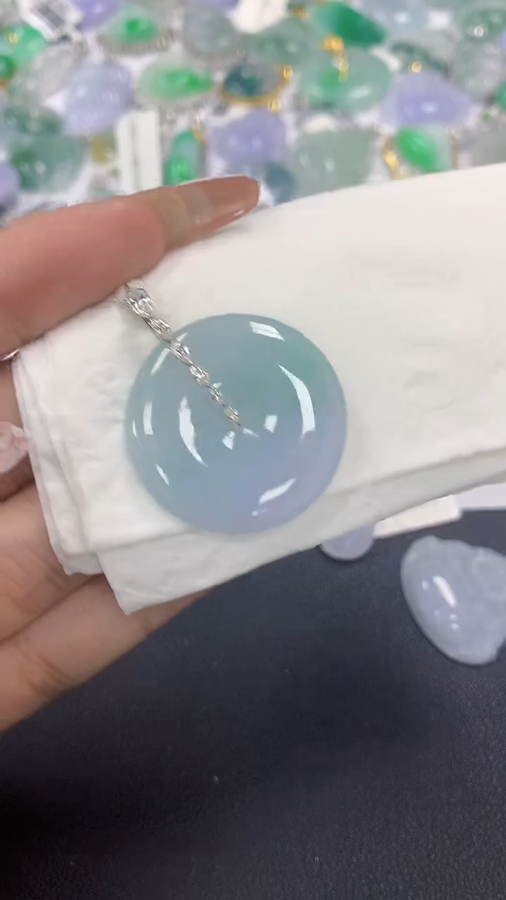 颈饰18K金镶嵌翡翠a货假一赔三支持复检百元上9元证书费自理