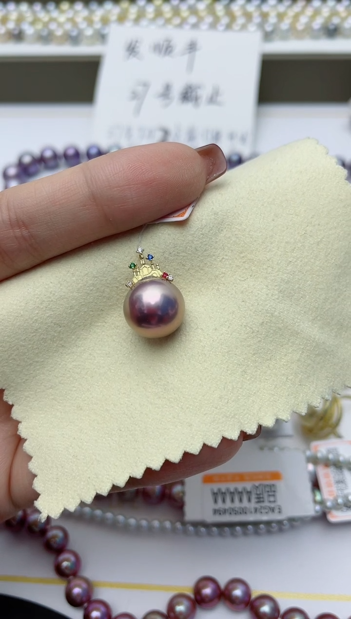 【闪购商品】淡水珍珠颈饰18K金镶嵌W95