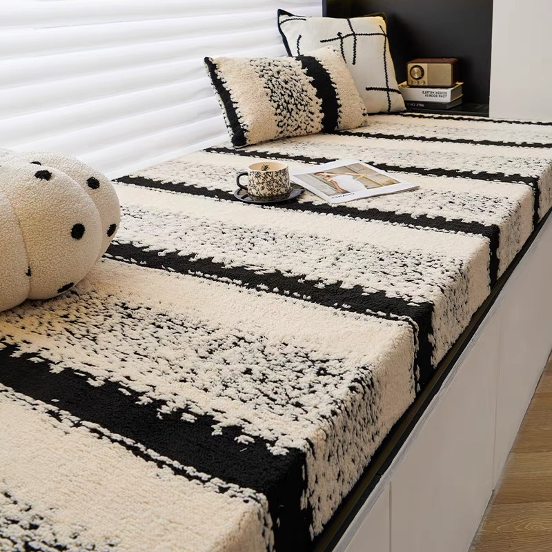 毛绒飘窗垫窗台垫轻奢高级感阳台坐垫2026冬季新款榻榻米垫子定做