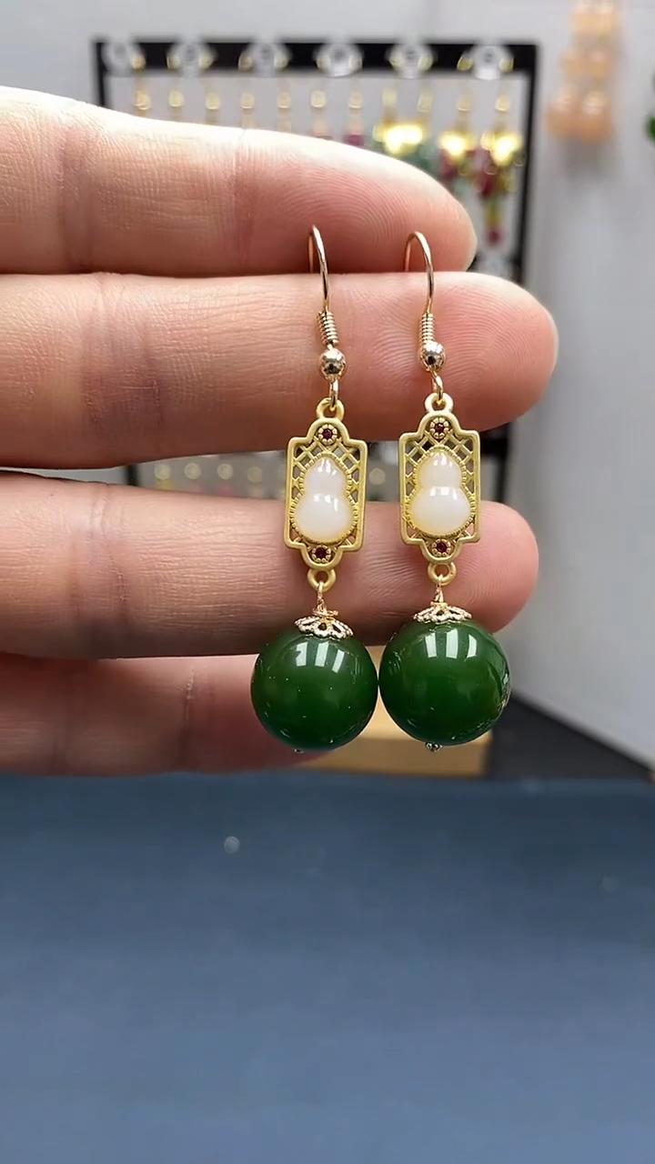 【闪购商品】和田玉耳饰银S925镀金镶嵌尺寸14mmQ8