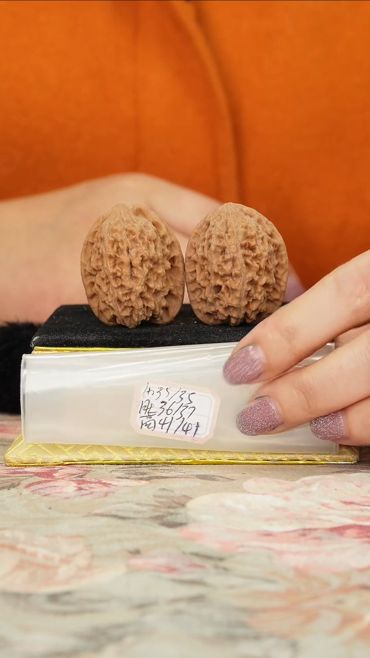 【闪购商品】文玩核桃把件非嫁接将军榜