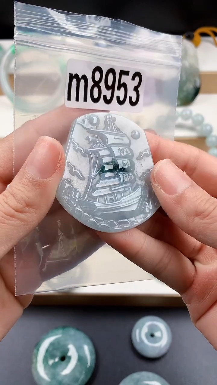 颈饰未镶嵌翡翠天然翡翠珠宝吊坠挂件