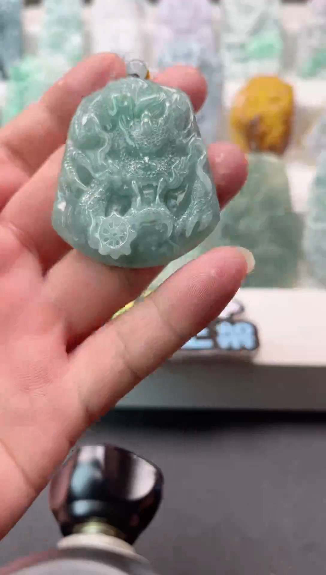 【闪购商品】翡翠颈饰未镶嵌龙牌