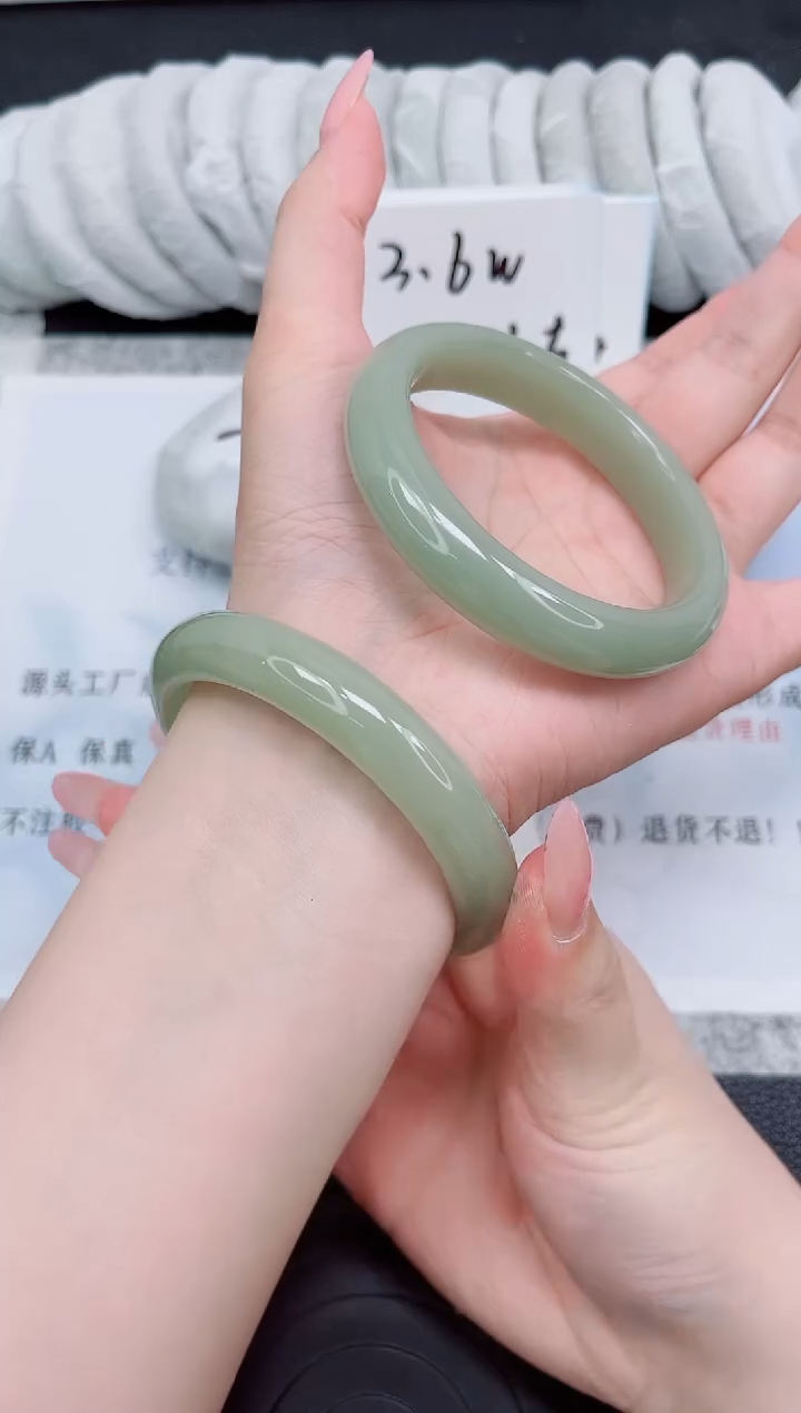 石英质玉手镯未镶嵌269-60.4