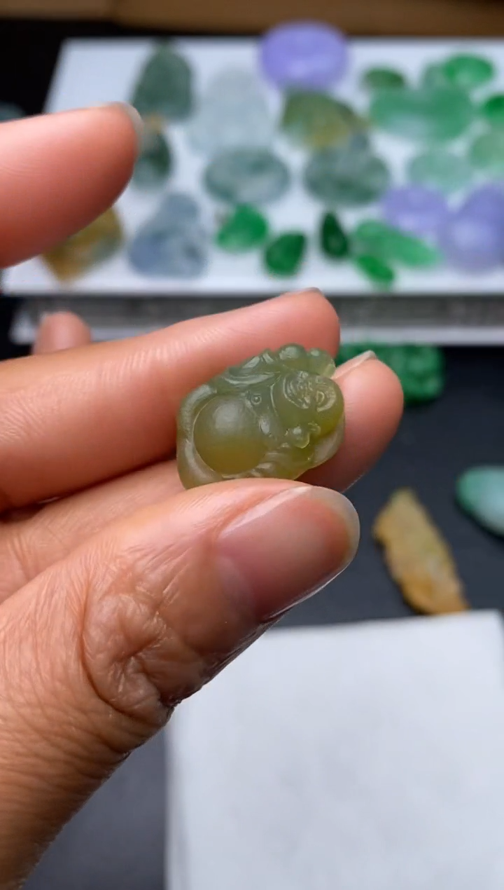【闪购商品】定制翡翠未镶嵌翡翠毛货~