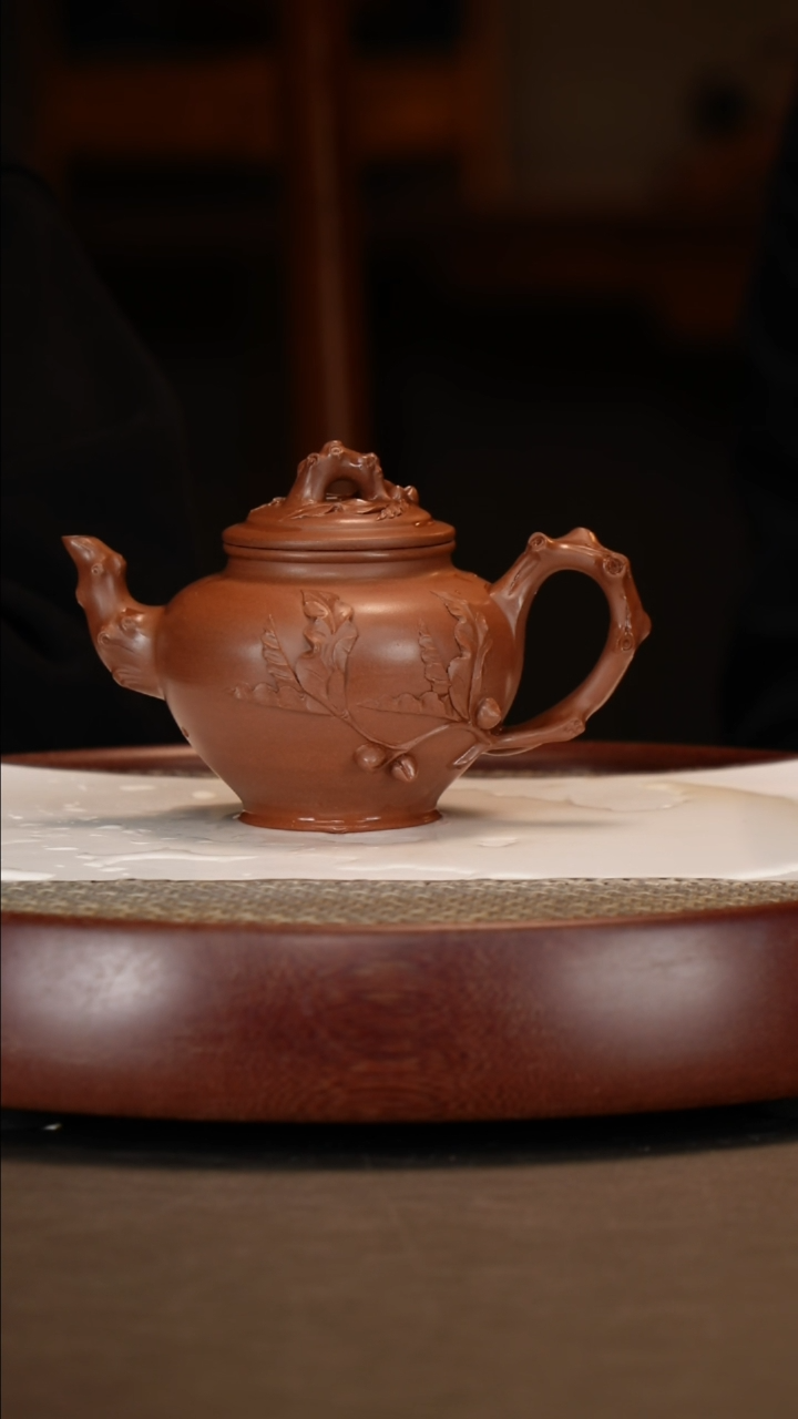 【闪购商品】紫砂茶壶某国天青桃报春