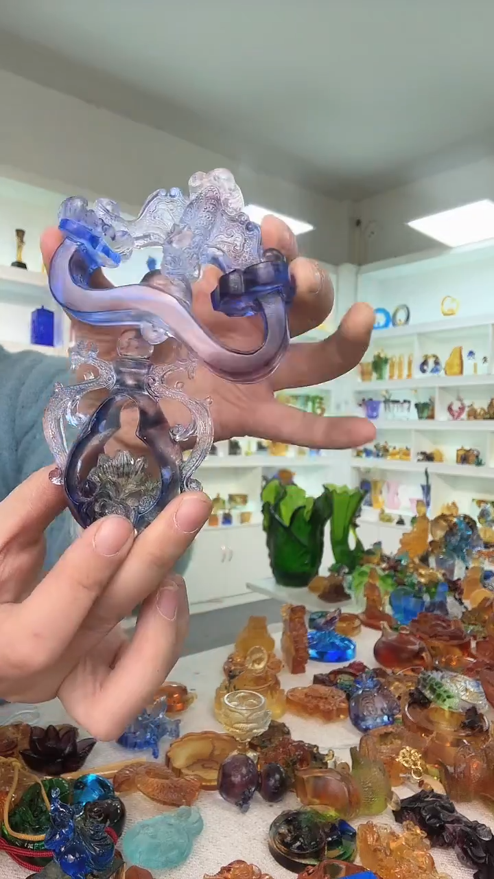 手工艺品琉璃如意+龙莲花