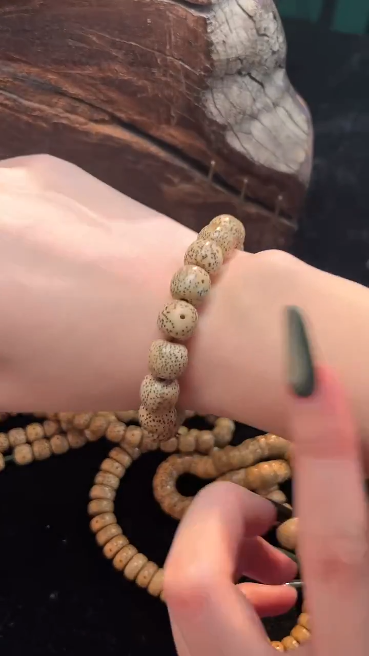 手串星月菩提精工级陈籽11*10桶珠手串11*10