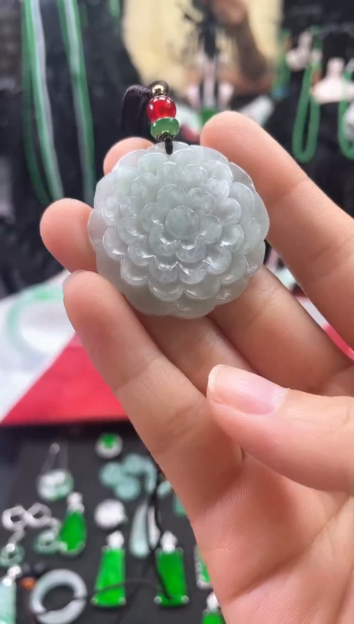 【闪购商品】翡翠颈饰18K金镶嵌翡翠花牌