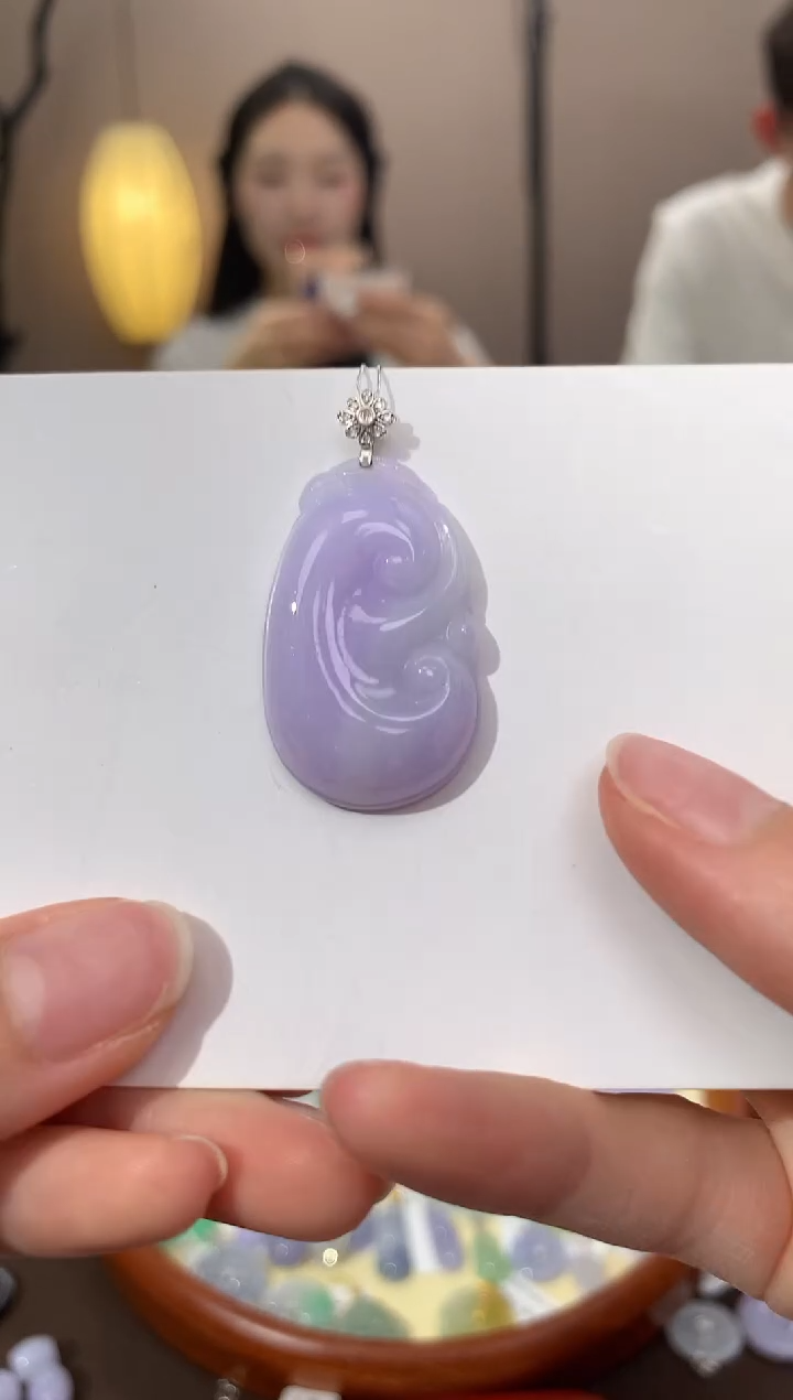 翡翠18K金镶嵌颈饰天然缅甸a货翡翠