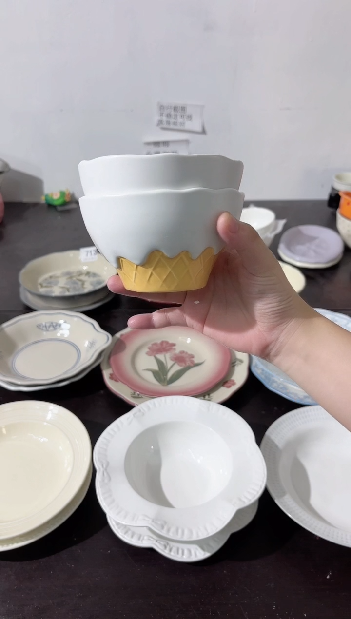 陶直播微瑕白色冰淇淋碗*2