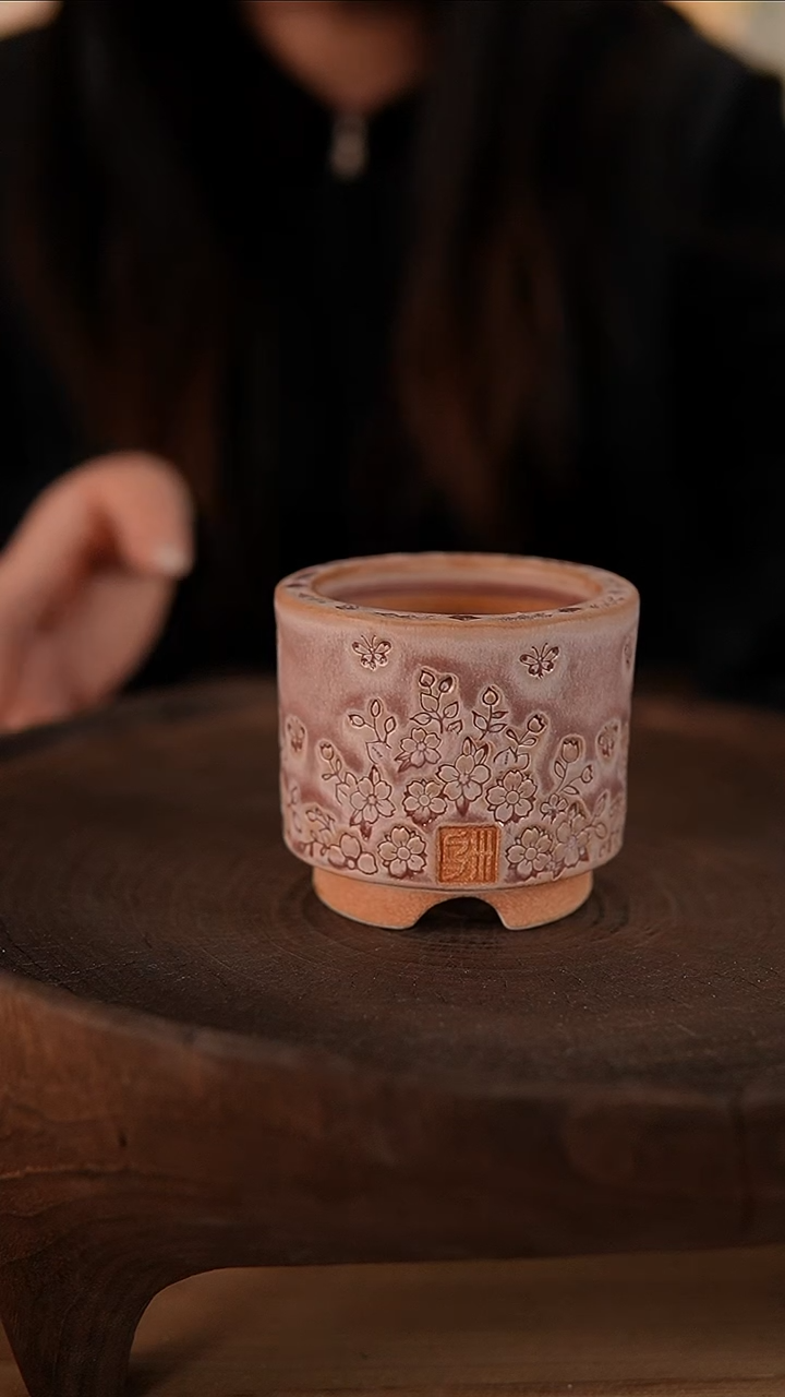 【闪购商品】红陶1-13-280默认微瑕口5.5