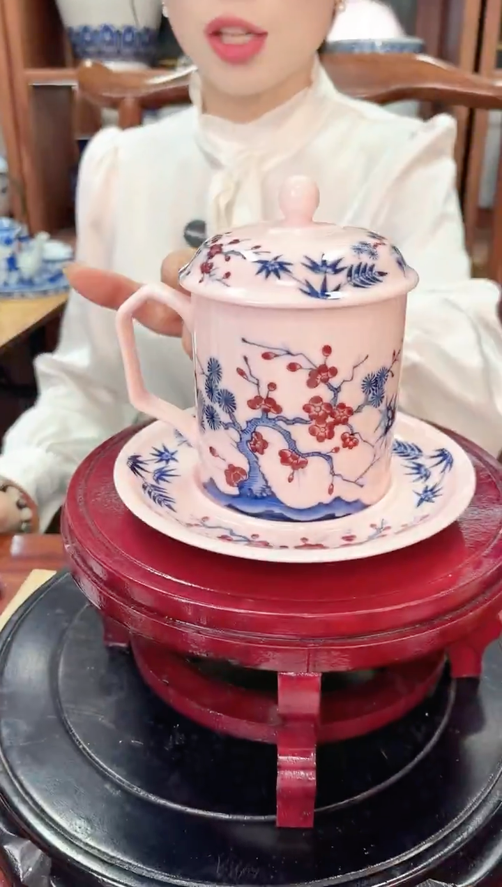 A19景德镇红稀稀办公杯一只