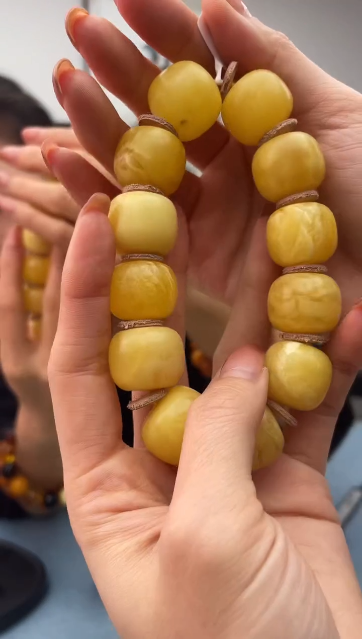 【闪购商品】蜜蜡珠宝奇石未镶嵌微瑕假一罚十，061.21