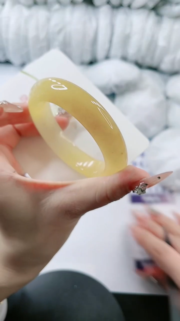 【闪购商品】石英质玉手镯未镶嵌多样性发货L332