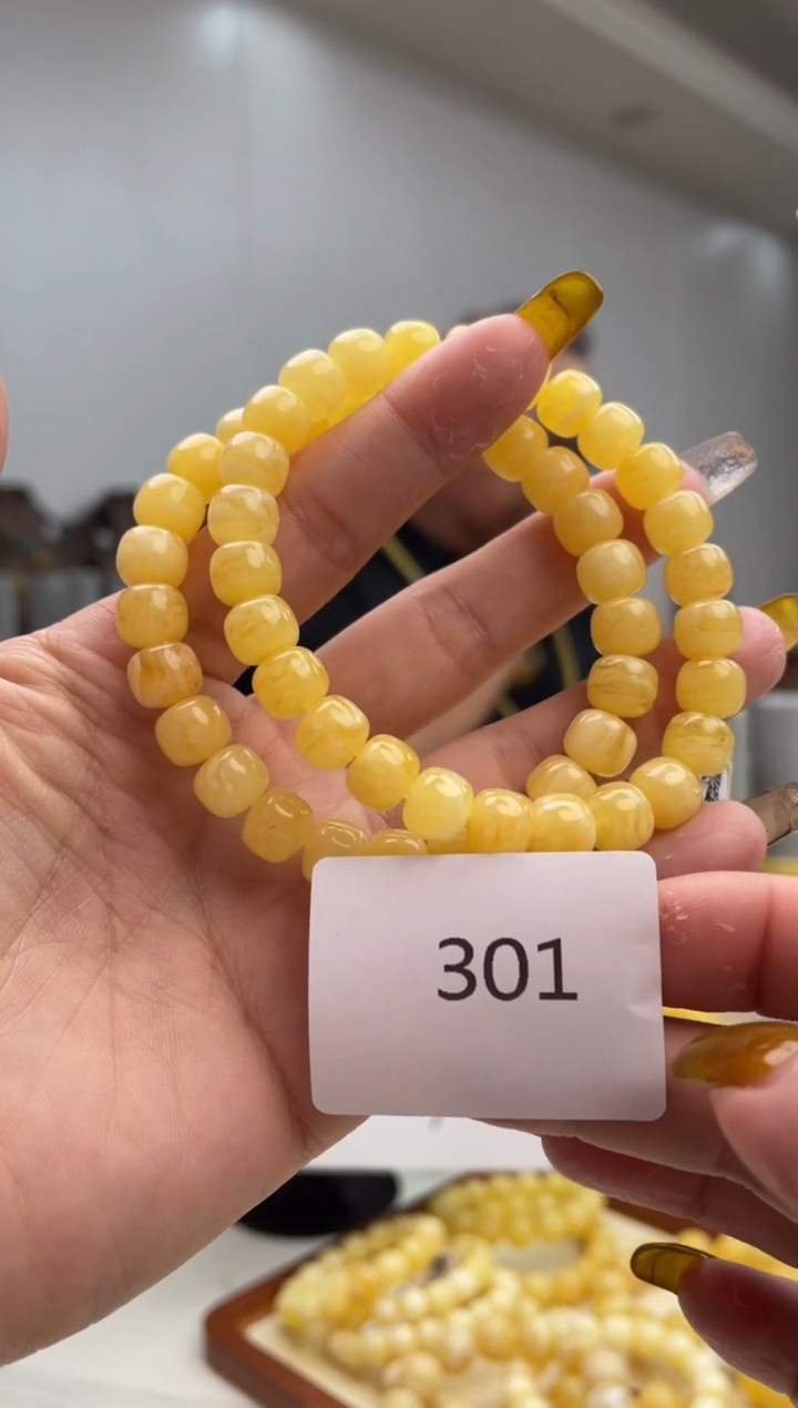 【闪购商品】琥珀裸石未镶嵌301多样性发其中一件