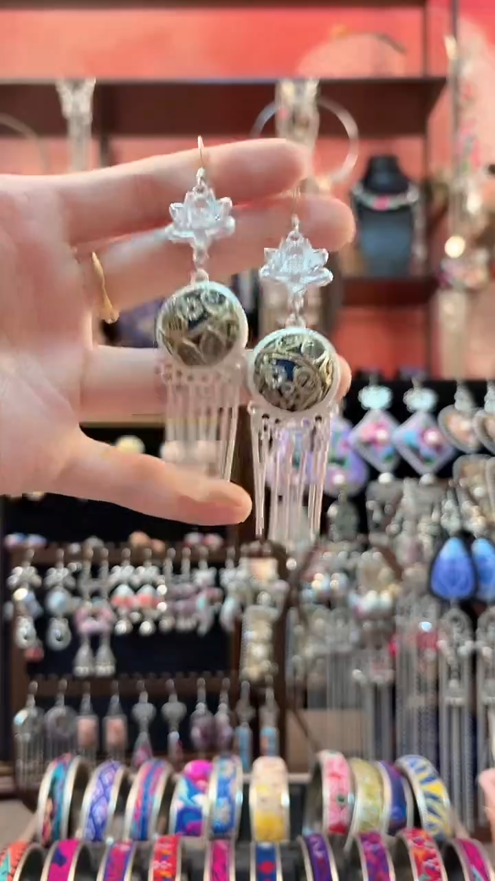 织绣 云织谣民族风精美饰品   170