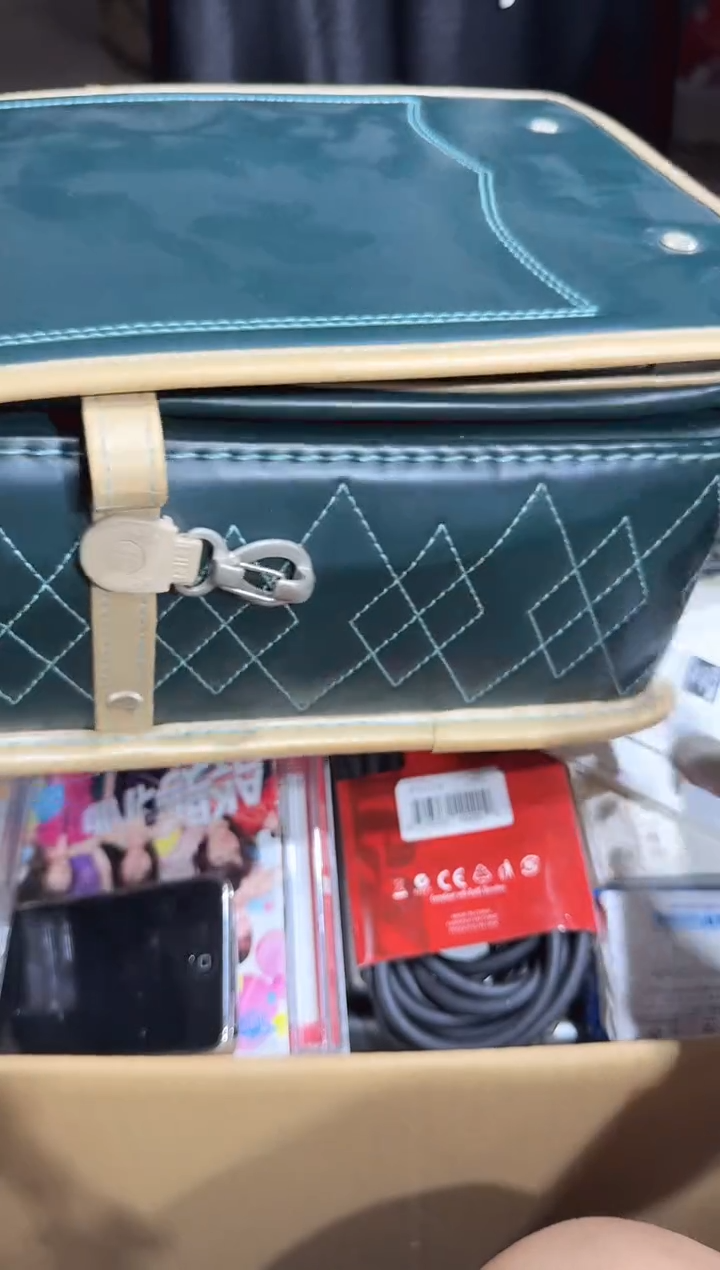 瓷片快****5   086中古商品，瑕疵品，不保好坏。