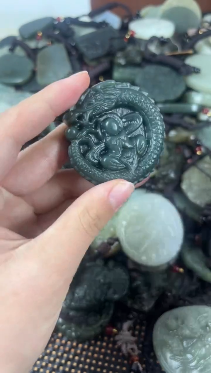 【闪购商品】和田玉颈饰未镶嵌1