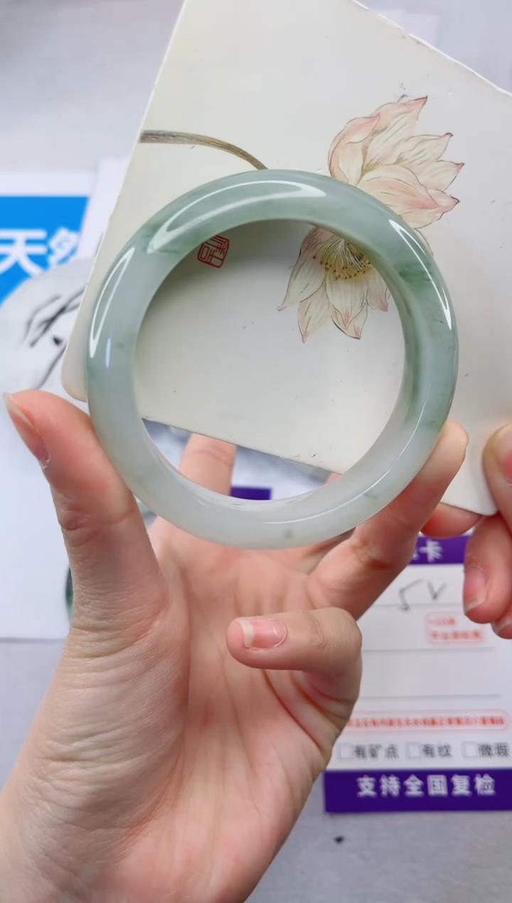 【闪购商品】石英质玉手镯合金52-56.2