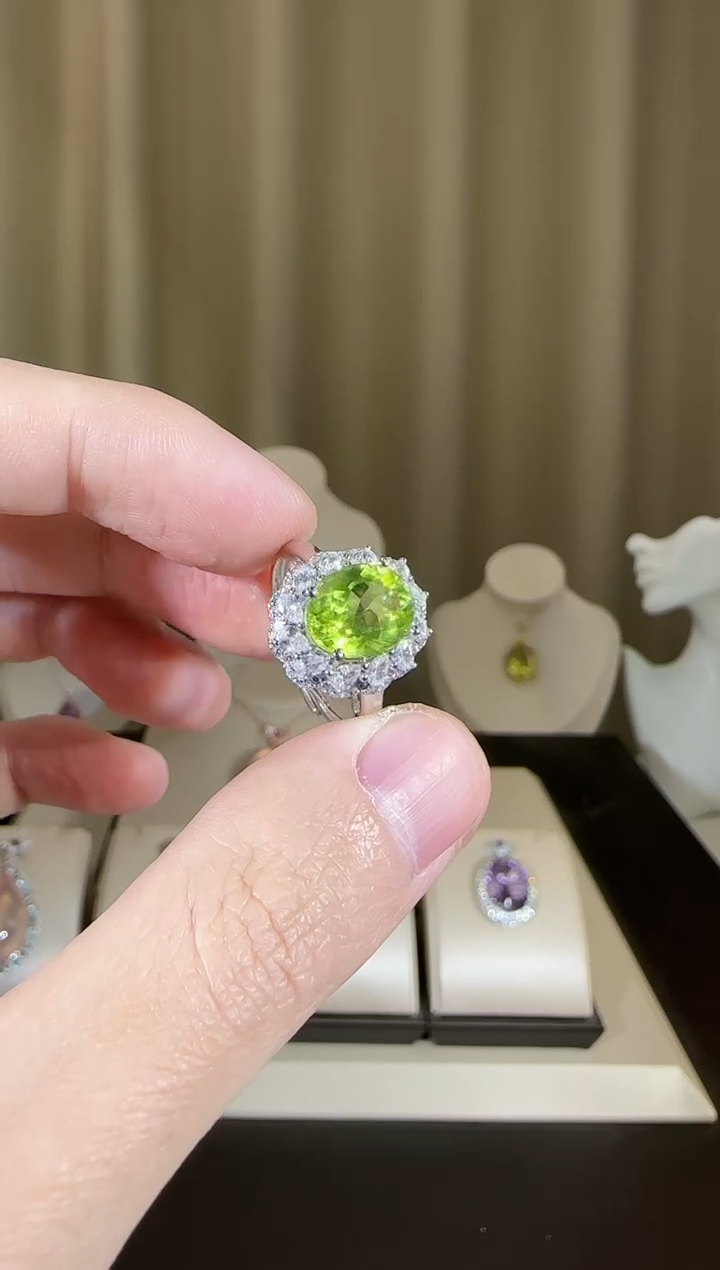 【闪购商品】橄榄石戒指银S925镶嵌设计款