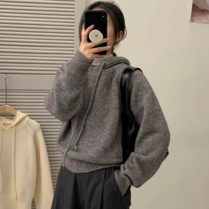 韩系简约连帽毛衣女秋冬新款温柔风宽松长袖套头针织衫欧洲站上衣