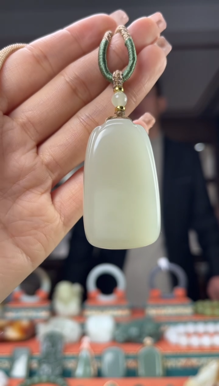 【闪购商品】和田玉颈饰未镶嵌佩佩