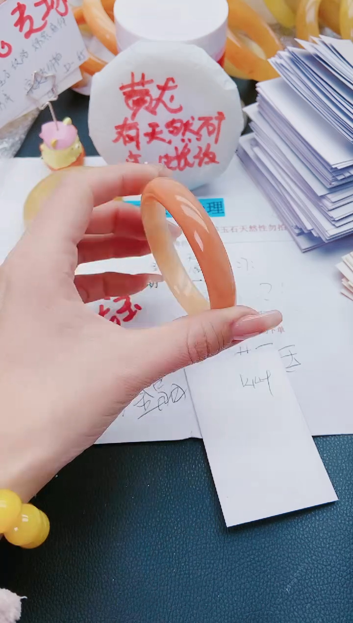 【闪购商品】石英质玉手镯未镶嵌K149-58-59