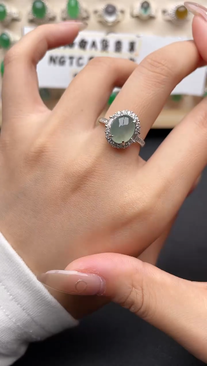 【闪购商品】翡翠戒指银S925镶嵌一物一证一礼盒