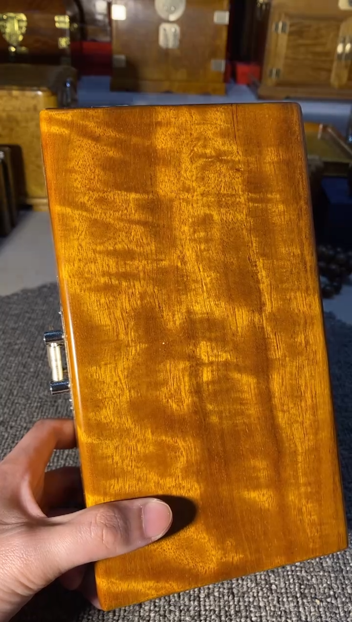 【闪购商品】金丝楠木艺金丝楠首饰盒F9