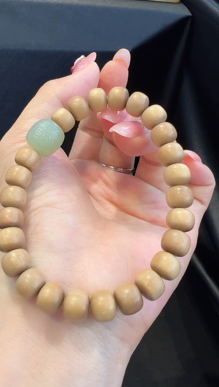 未镶嵌手链和田玉手串