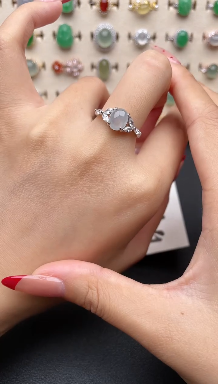 【闪购商品】翡翠戒指银S925镶嵌一物一证一礼盒