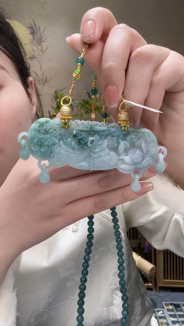 【闪购商品】翡翠颈饰未镶嵌吊坠