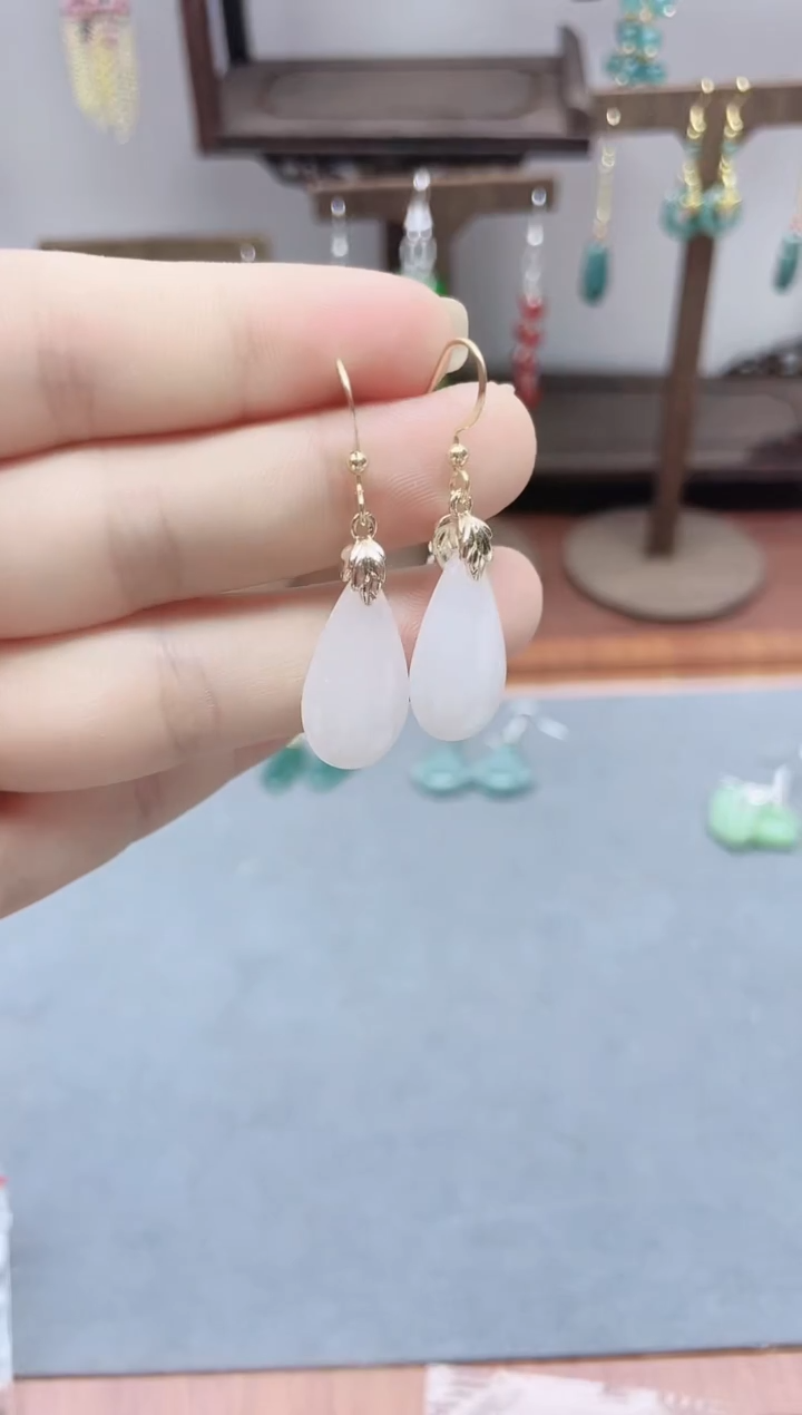 银S925镶嵌和田玉耳饰118000