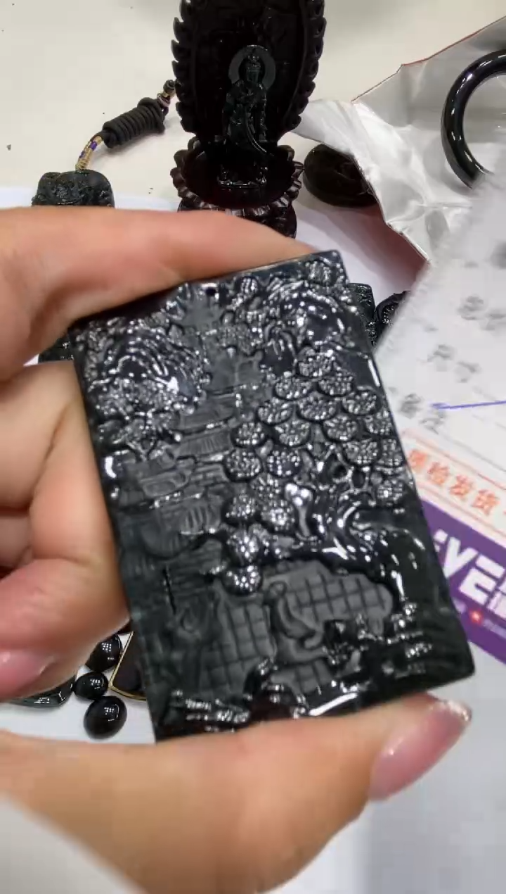 【闪购商品】翡翠颈饰未镶嵌277401