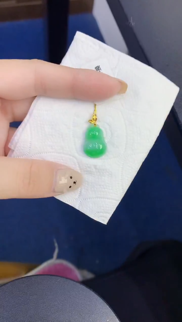 颈饰18K金镶嵌翡翠缅甸天然翡翠A货