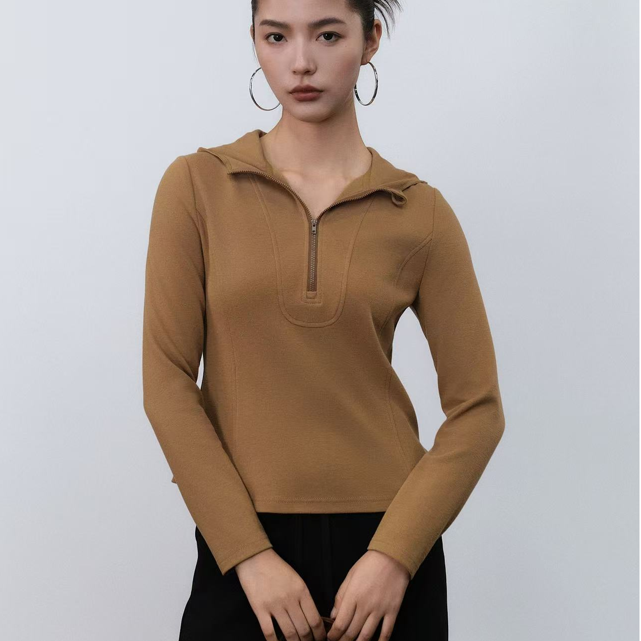 秋季棕色时尚连帽半拉链休闲风百搭上衣