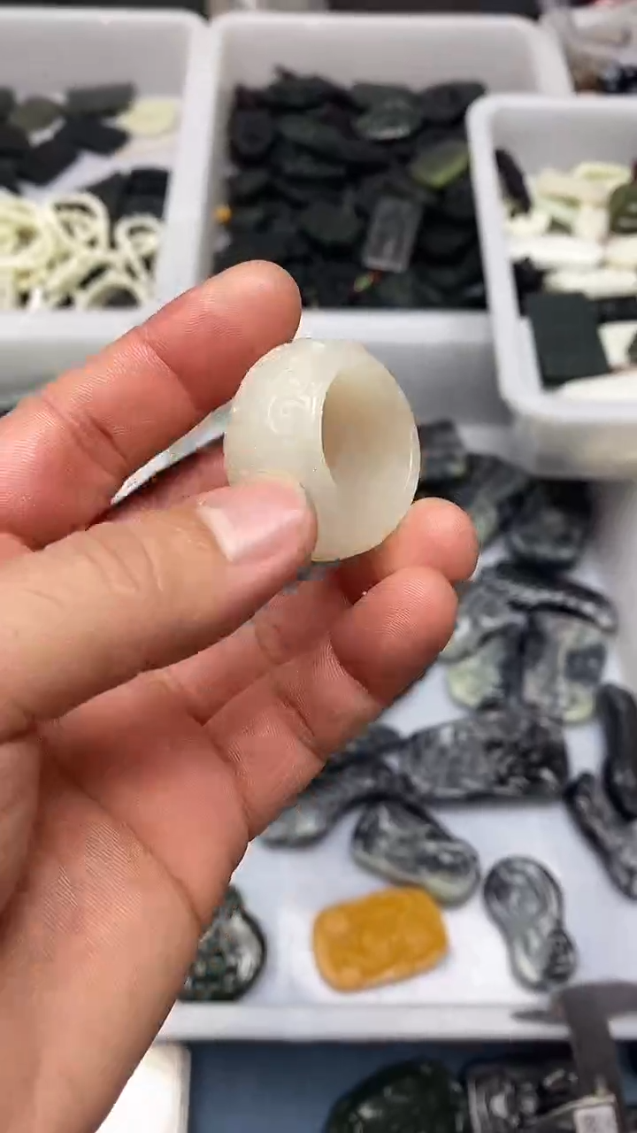 吊坠(不含链)未镶嵌和田玉1