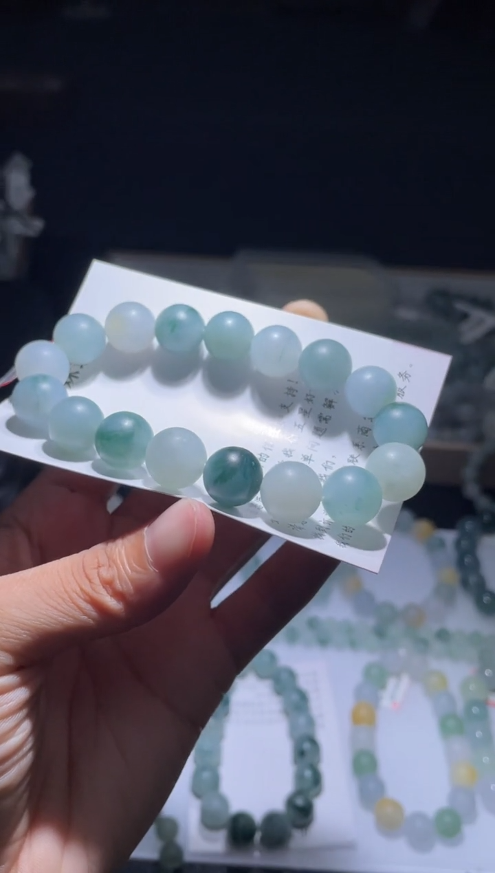 未镶嵌定制翡翠翡翠手串