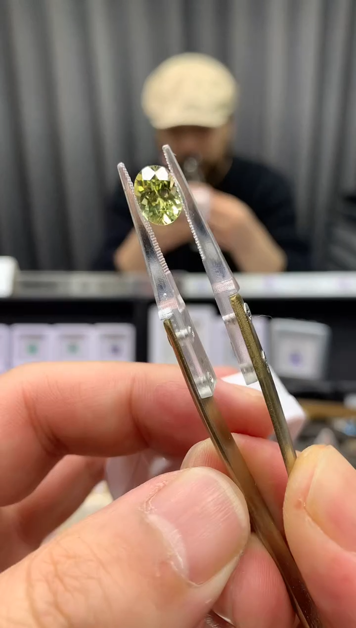 【闪购商品】金绿宝石裸石未镶嵌一粒2.07ct