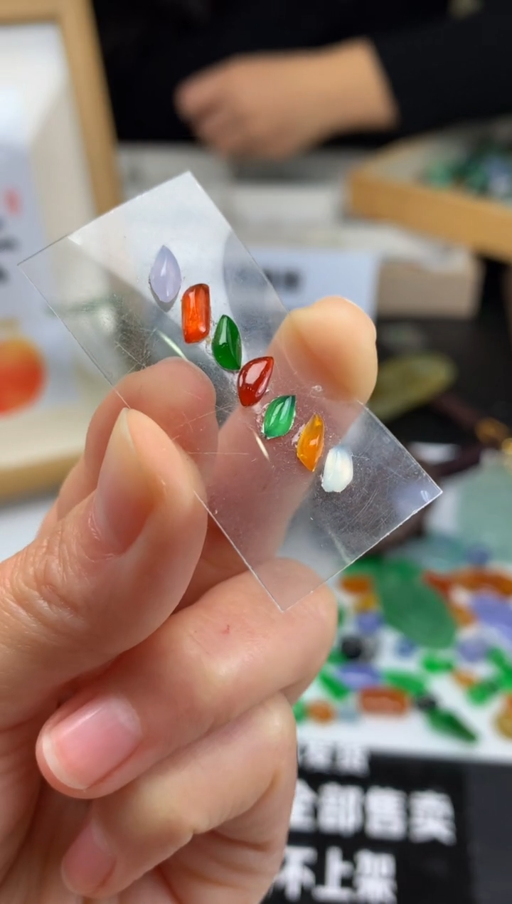 【闪购商品】定制翡翠未镶嵌吊坠-85221