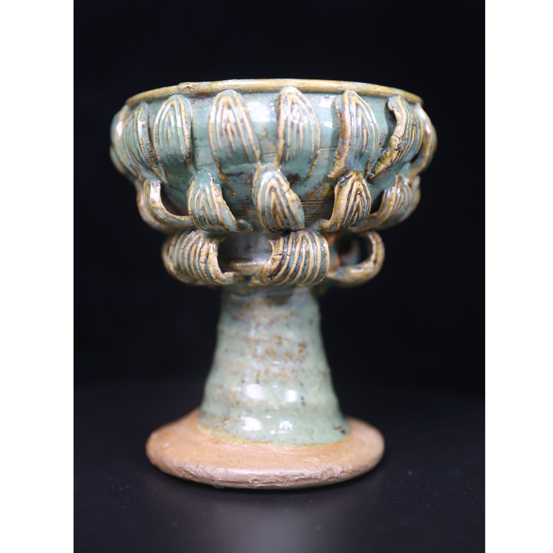 仿古瓷 莲花瓷台 高14cm，口径11.5cm，底径9.5cm